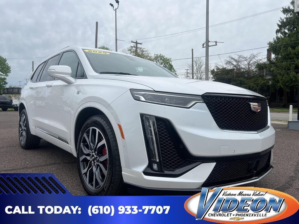 2025 CADILLAC XT6