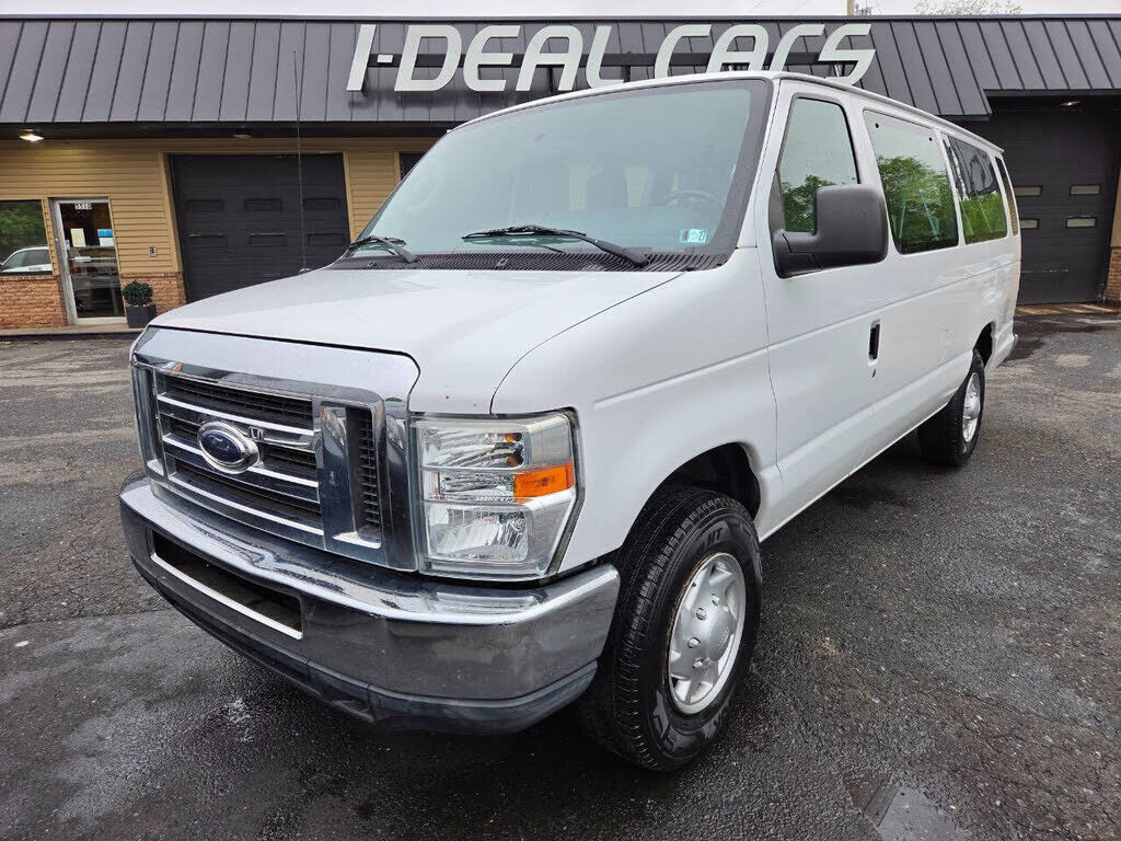 2012 FORD E-350