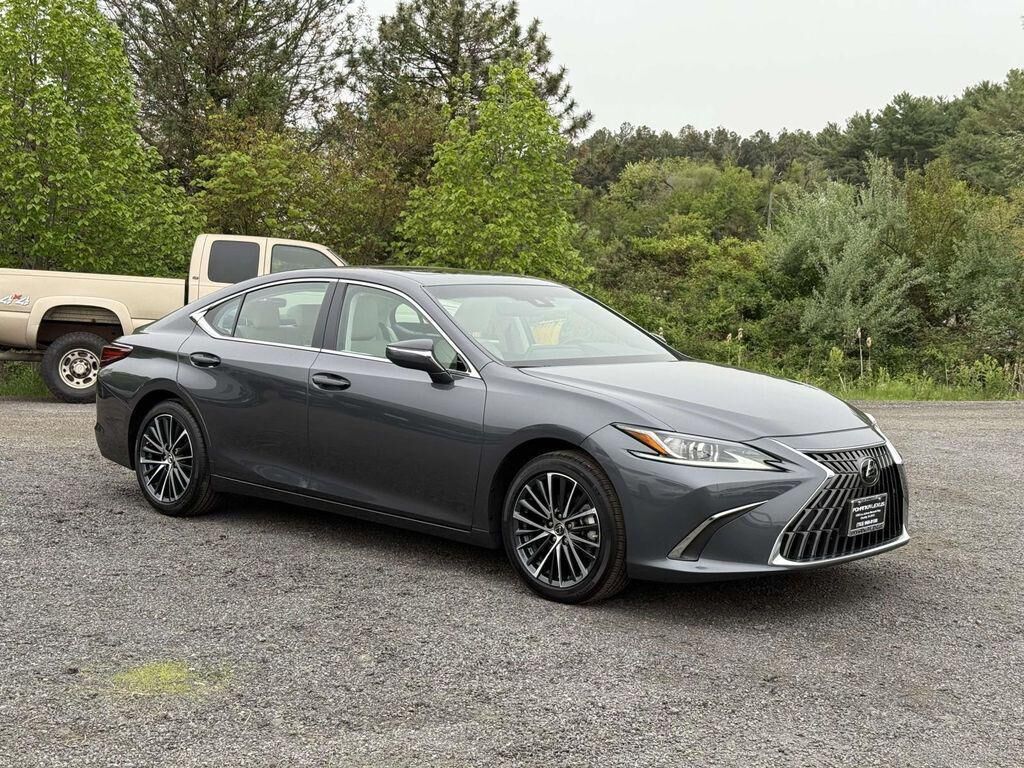 2024 LEXUS ES