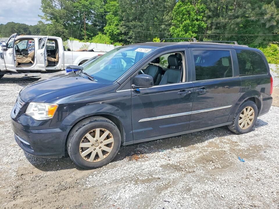 2016 CHRYSLER Town and Country