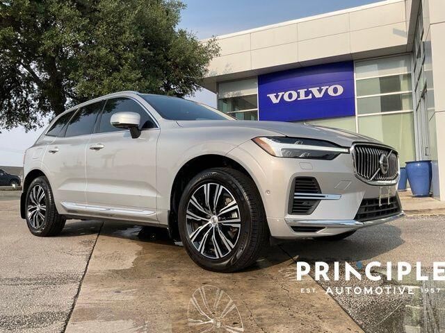 2022 VOLVO XC60