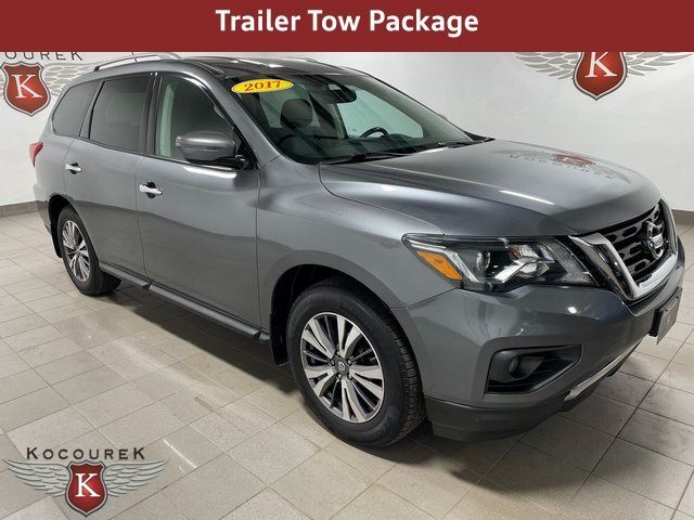2017 NISSAN Pathfinder