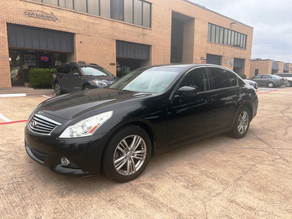 2015 INFINITI Q40