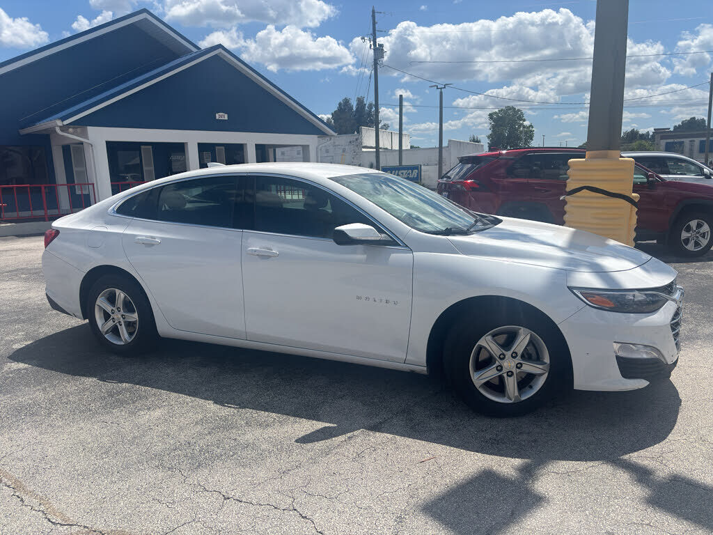 2024 CHEVROLET Malibu
