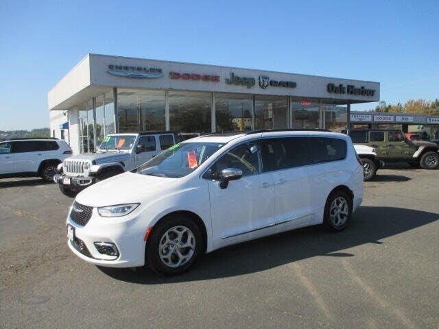 2023 CHRYSLER Pacifica