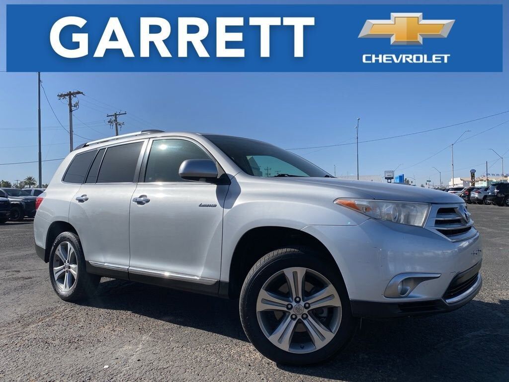 2011 TOYOTA Highlander