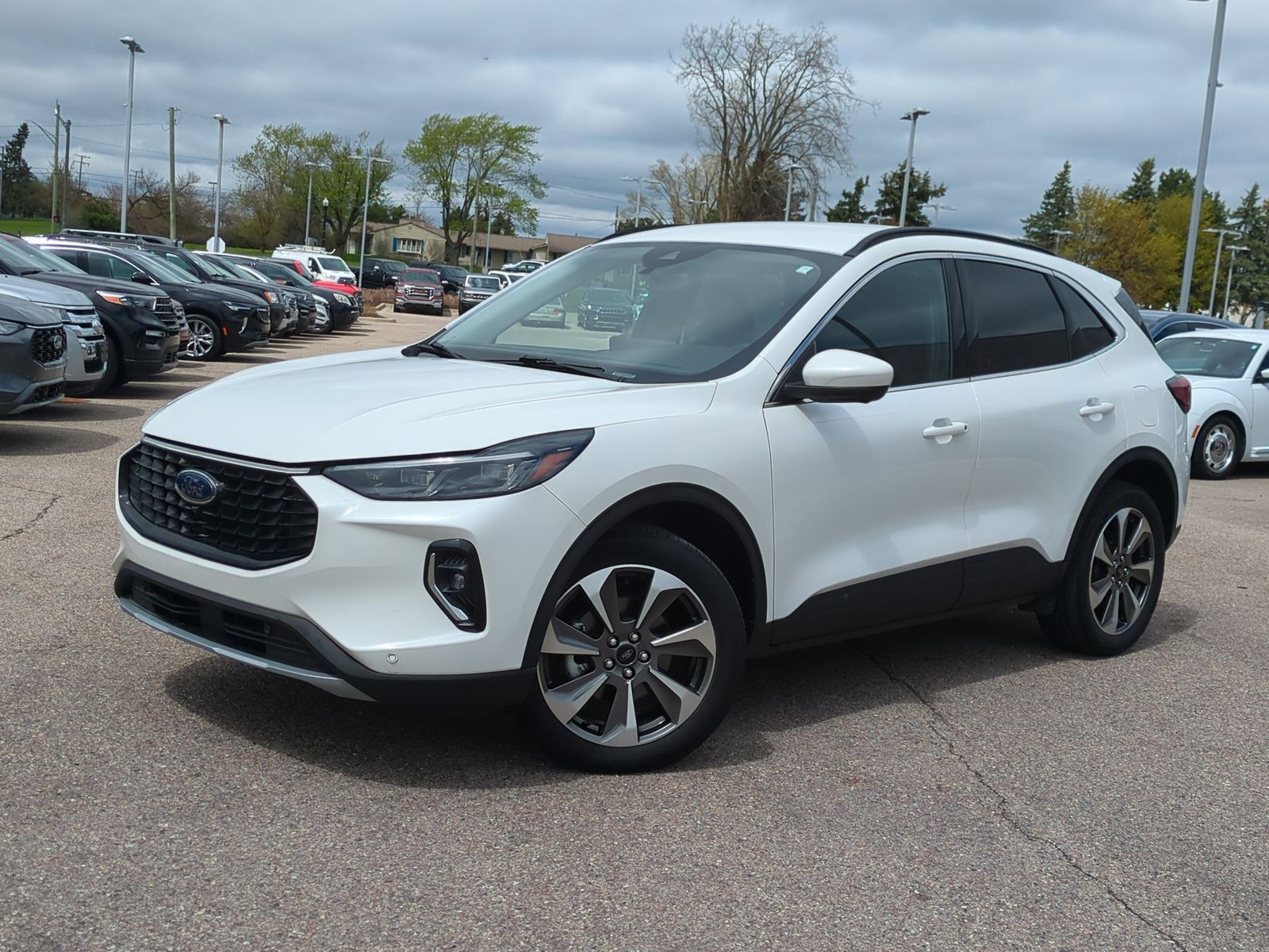 2023 FORD Escape