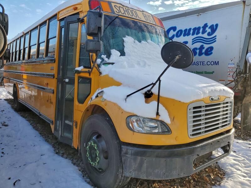 2011 FREIGHTLINER B2 Bus Chassis