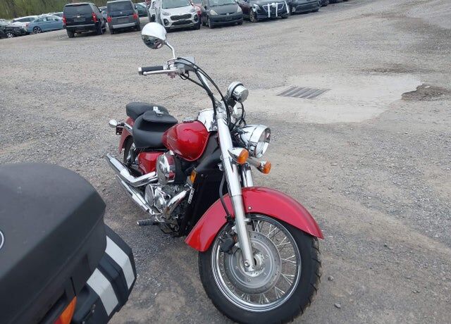2015 HONDA VT750