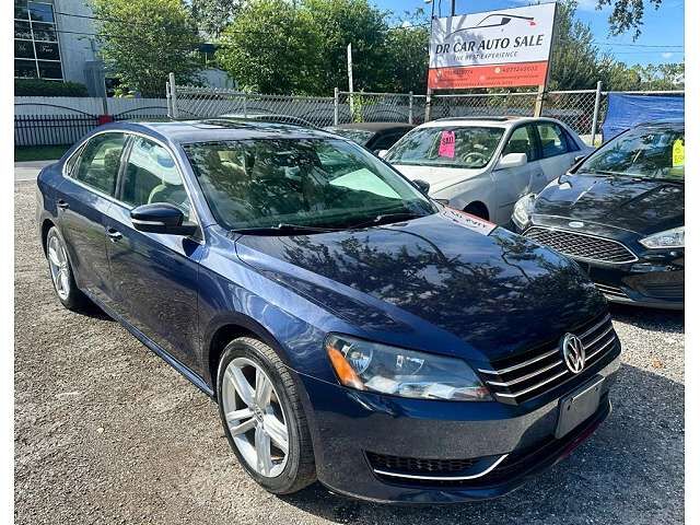 2014 VOLKSWAGEN Passat