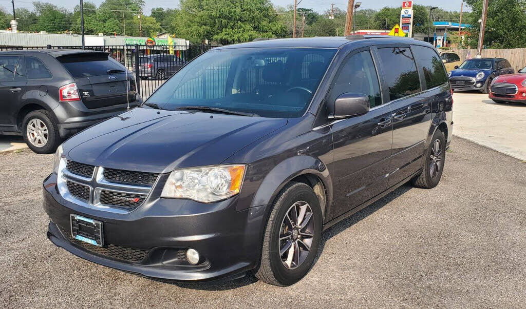 2017 DODGE Grand Caravan