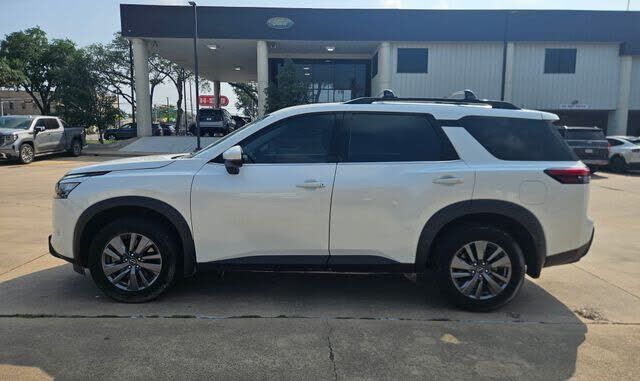 2024 NISSAN Pathfinder
