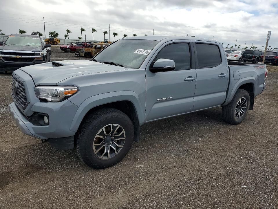 2020 TOYOTA Tacoma