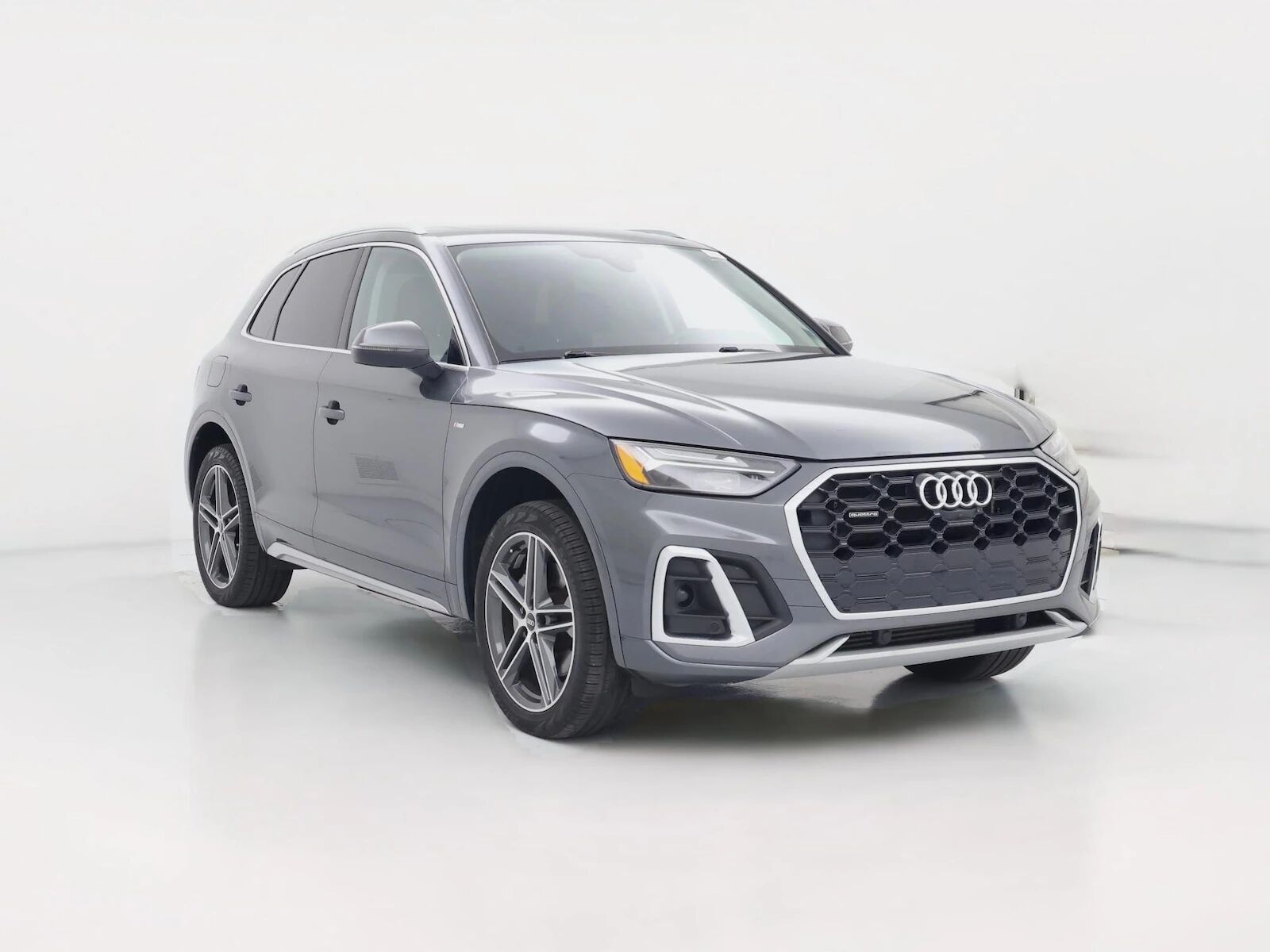 2021 AUDI Q5 e