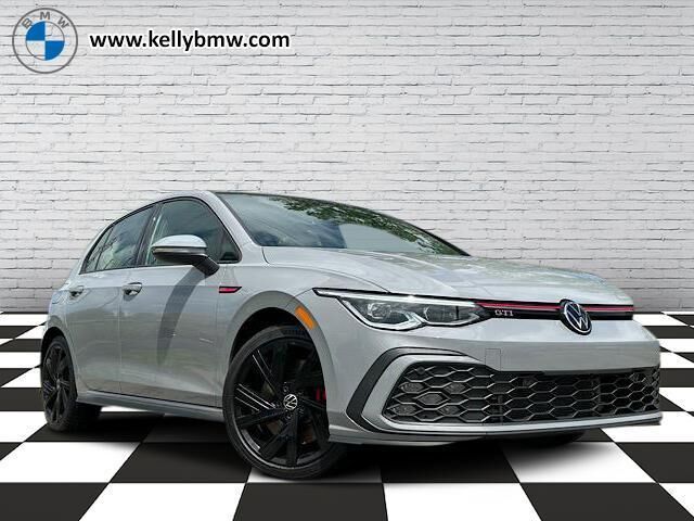 2022 VOLKSWAGEN Golf GTI