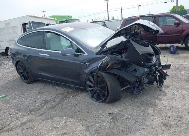 2020 TESLA Model X