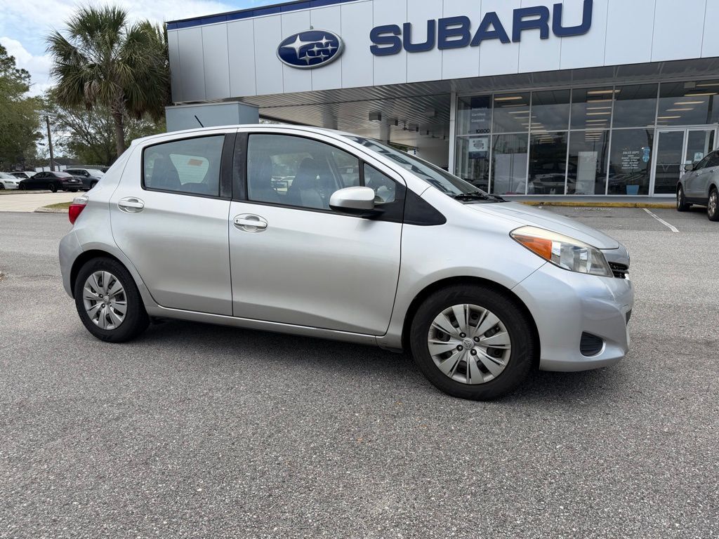 2013 TOYOTA Yaris