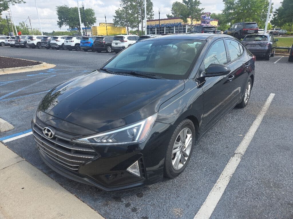 2019 HYUNDAI Elantra
