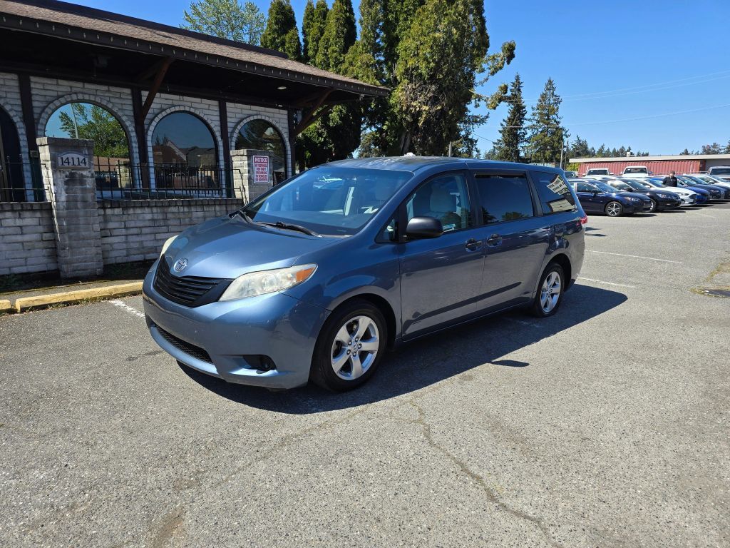 2014 TOYOTA Sienna