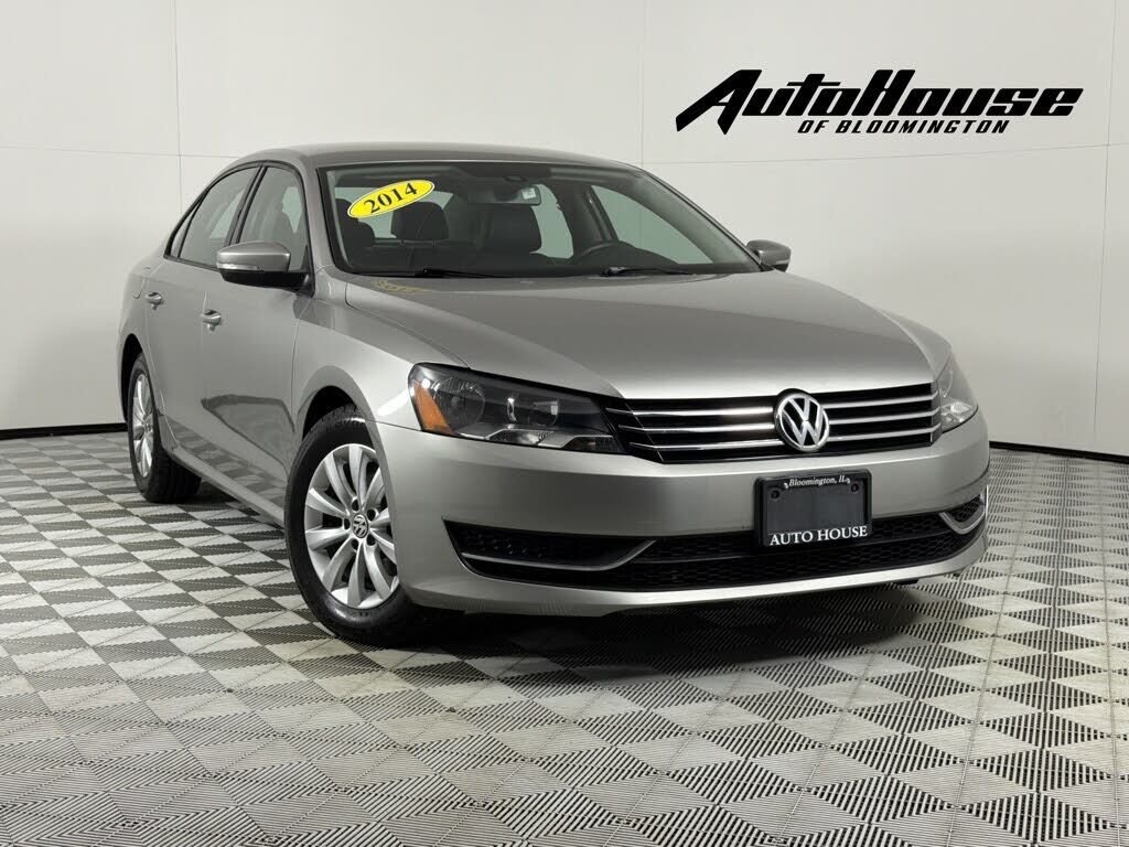 2014 VOLKSWAGEN Passat