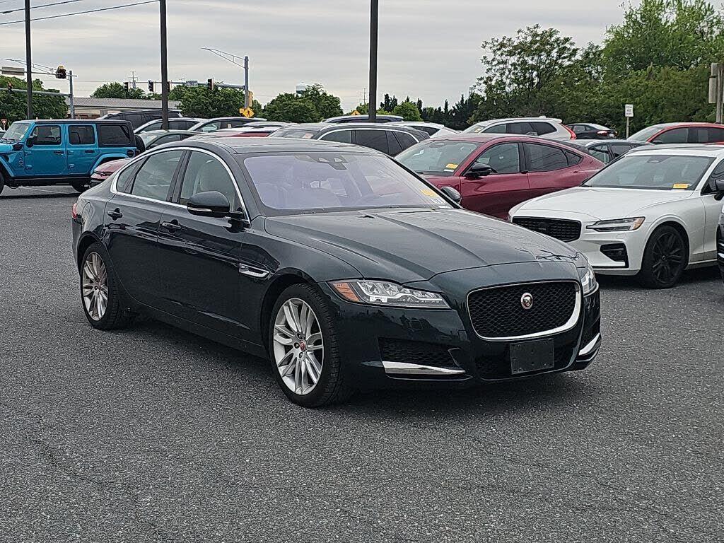 2017 JAGUAR XF