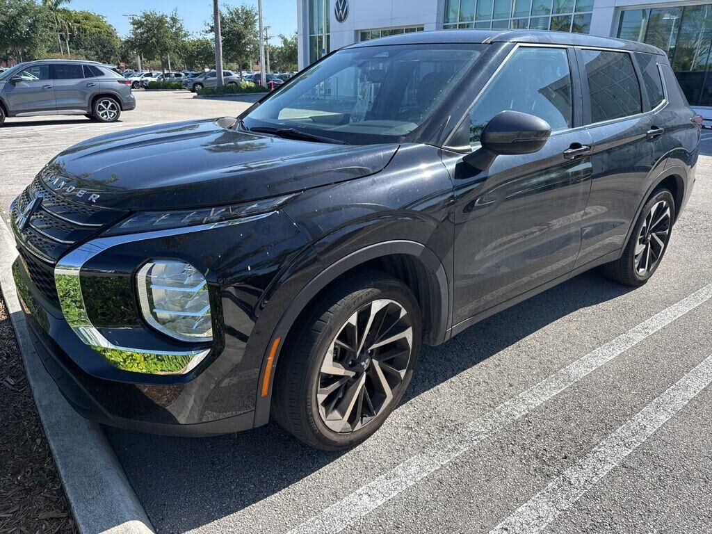 2022 MITSUBISHI Outlander