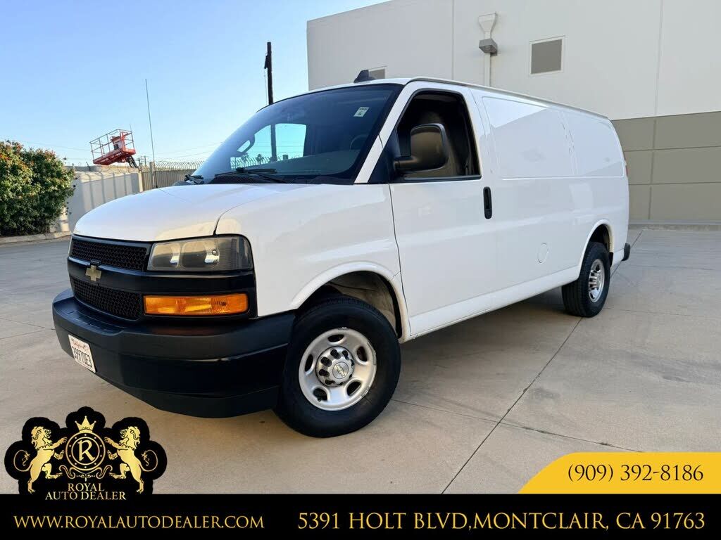 2021 CHEVROLET Express
