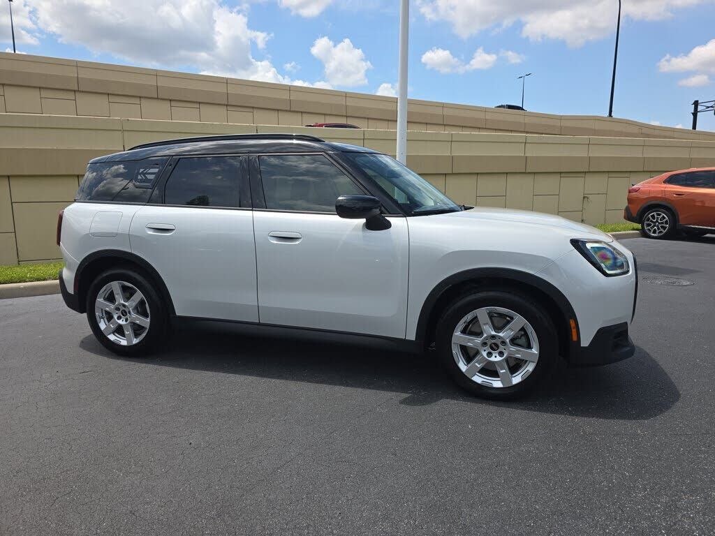 2025 MINI Countryman