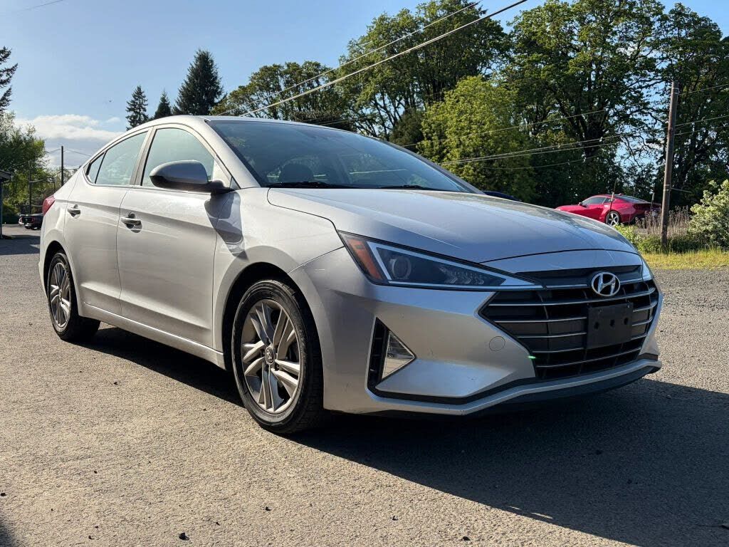 2019 HYUNDAI Elantra