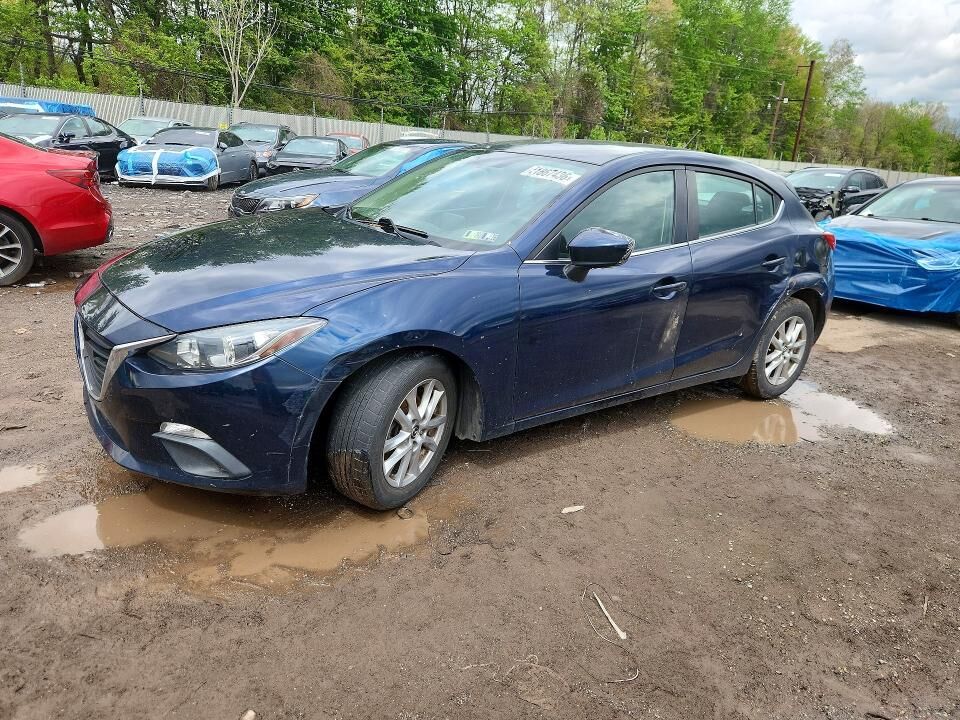 2016 MAZDA Mazda3