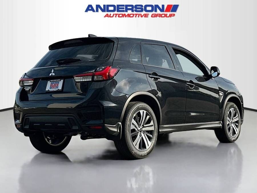 2025 MITSUBISHI Outlander Sport