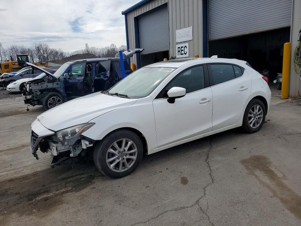2014 MAZDA Mazda3