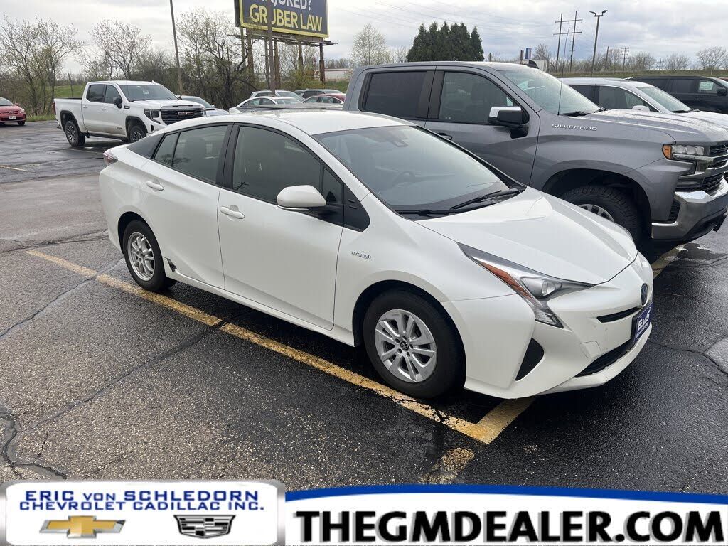2017 TOYOTA PRIUS