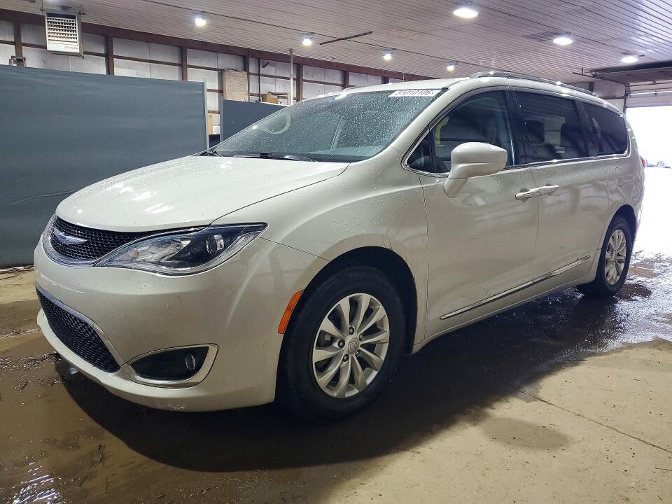 2019 CHRYSLER Pacifica