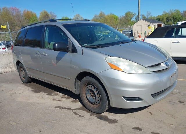 2006 TOYOTA Sienna