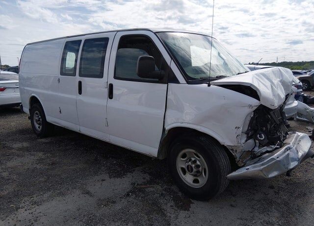 2016 GMC Savana
