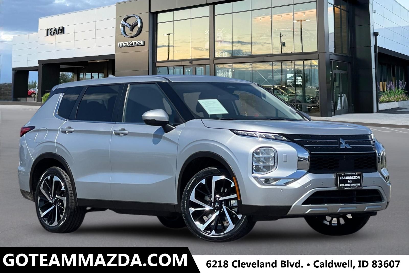 2024 MITSUBISHI Outlander