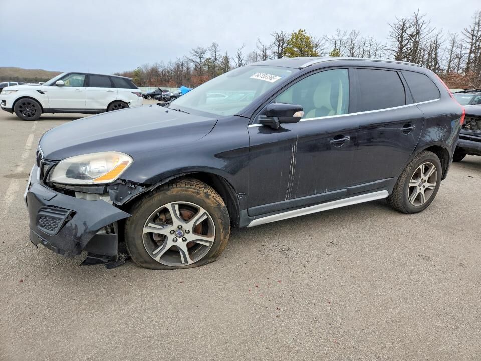 2013 VOLVO XC60