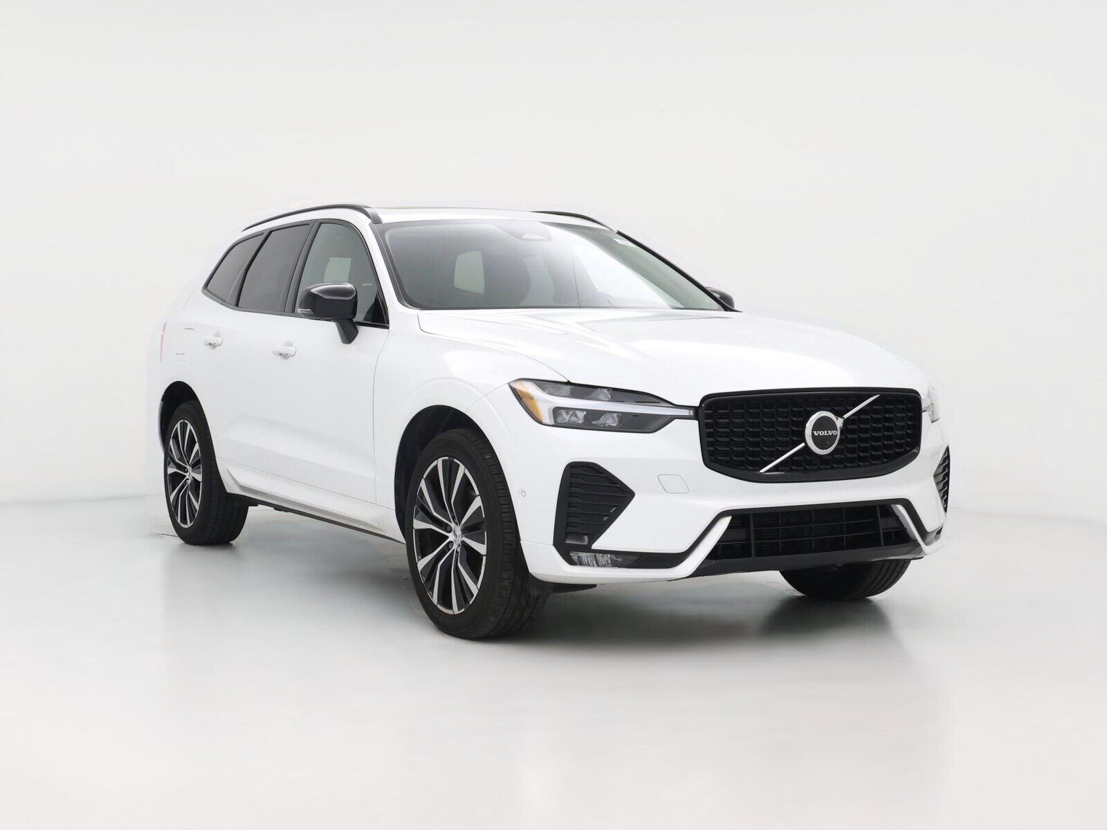 2023 VOLVO XC60