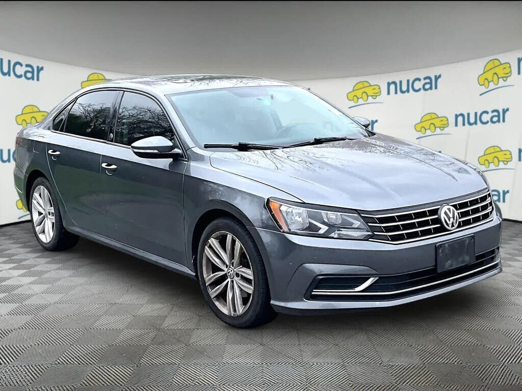 2019 VOLKSWAGEN Passat