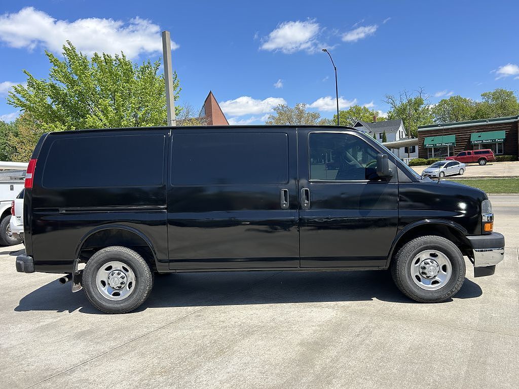 2018 CHEVROLET Express
