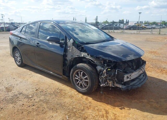 2022 TOYOTA Prius