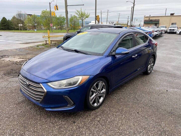 2017 HYUNDAI Elantra