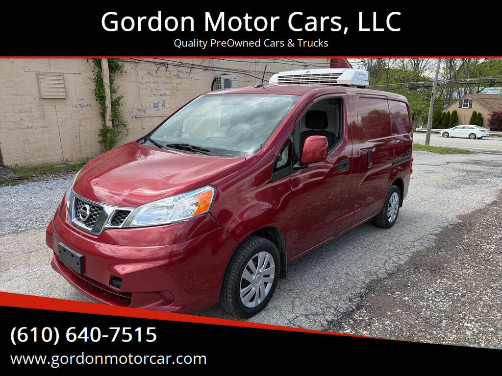 2017 NISSAN NV200