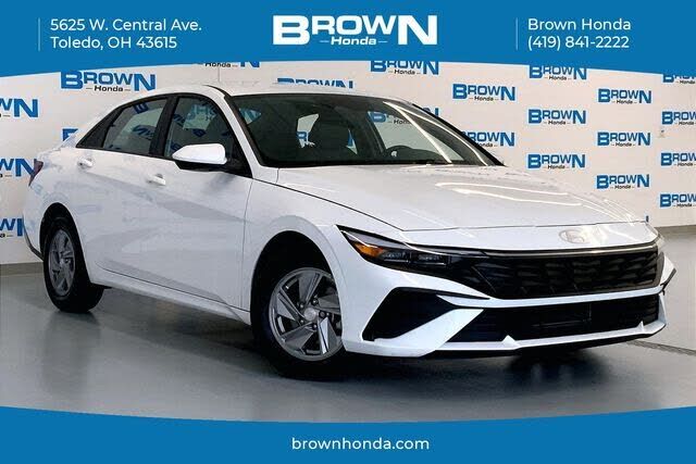2024 HYUNDAI Elantra