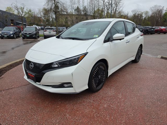 2024 NISSAN Leaf