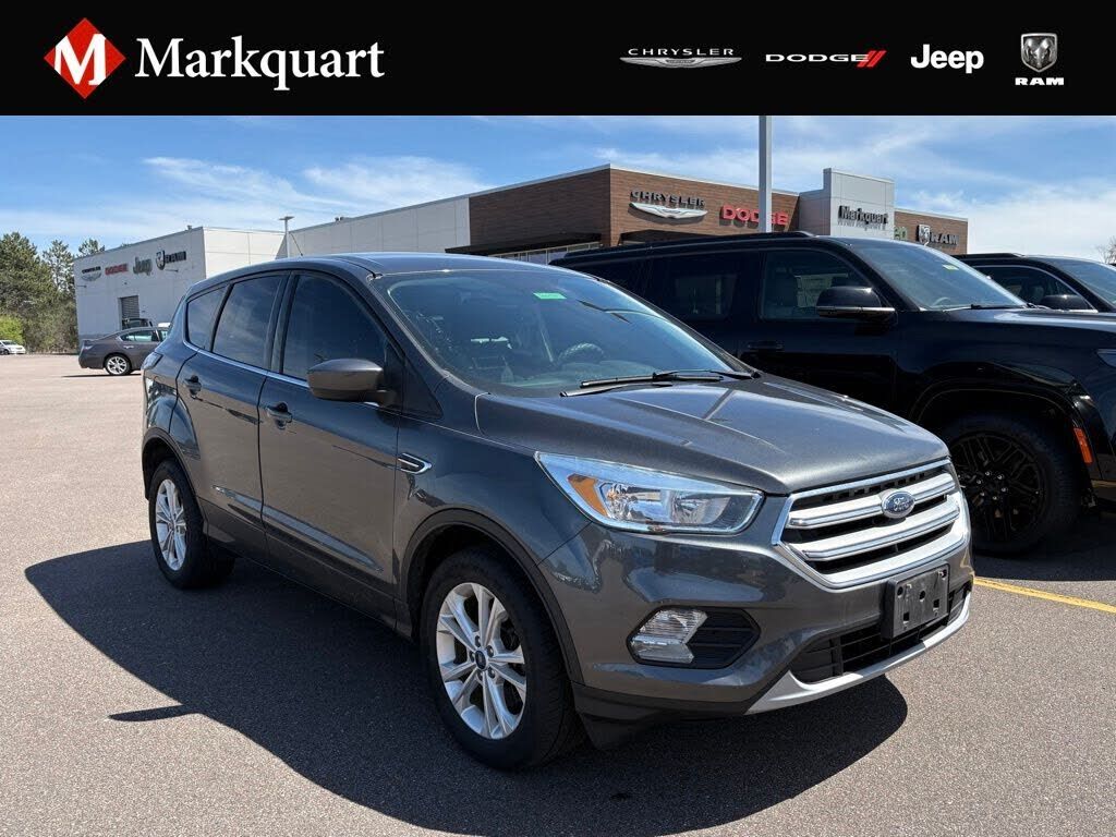 2017 FORD Escape