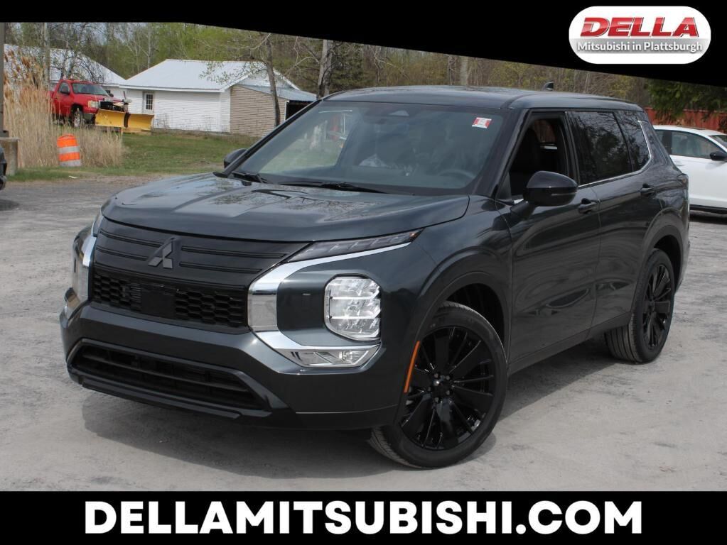 2026 MITSUBISHI Outlander