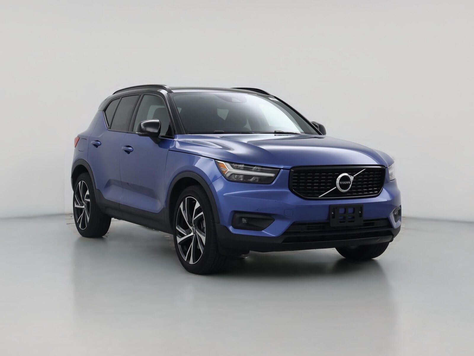 2021 VOLVO XC40