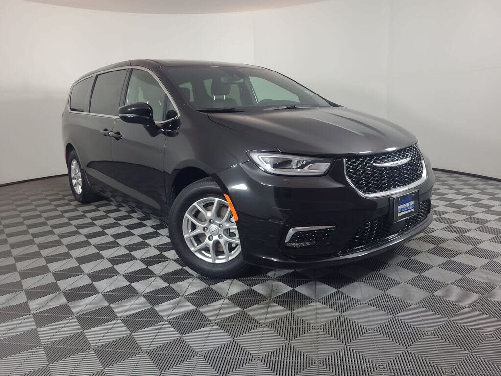 2025 CHRYSLER Pacifica